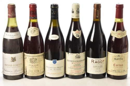 Corton Grand Cru Domaine des Heritiers Jadot 1989 1Bt Aloxe Corton Chanson Pere et Fils 1983 1bt Savigny-lès-Beaune 1er Cru Les Lavières J-J Girard 2015 1bt Corton Morin Pere et Fils 1983 1bt Givry 1er Cru Clos Jus Domaine Ragot 2019 1bt Gevrey Chambertin