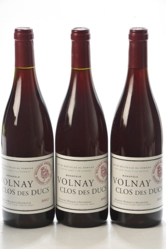 Volnay Clos des Ducs 2007 Domaine Marquis d'Angerville 3 bts