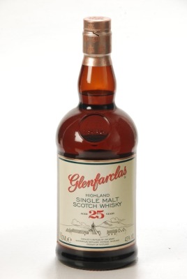 Glenfarclas Single Malt Whisky 25 Year Gift Box 43% NV 70cl bt In Bond