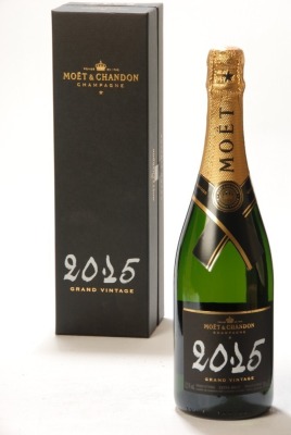 Champagne Moet and Chandon Vintage 2015 1 Bt