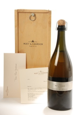Champagne Moet & Chandon Esprit du Siecle MV 1 Mag No. 85