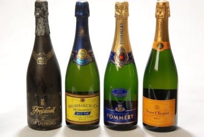 Freixenet Cordon Negra Vintage Cava 1992 1 Bt Champagne Heidsick & co Monopole Blue top NV 1 Bt Champagne Veuve Clicquot Brut NV In Display Box 1 Bt Champagne Pommery Brut Royal Nv 1 Bt Above 4 Bts